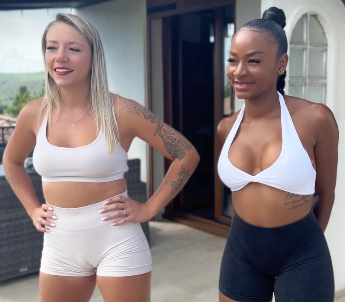 #10 Malia Lenoir, Ashley & le Prof de Yoga2.jpg