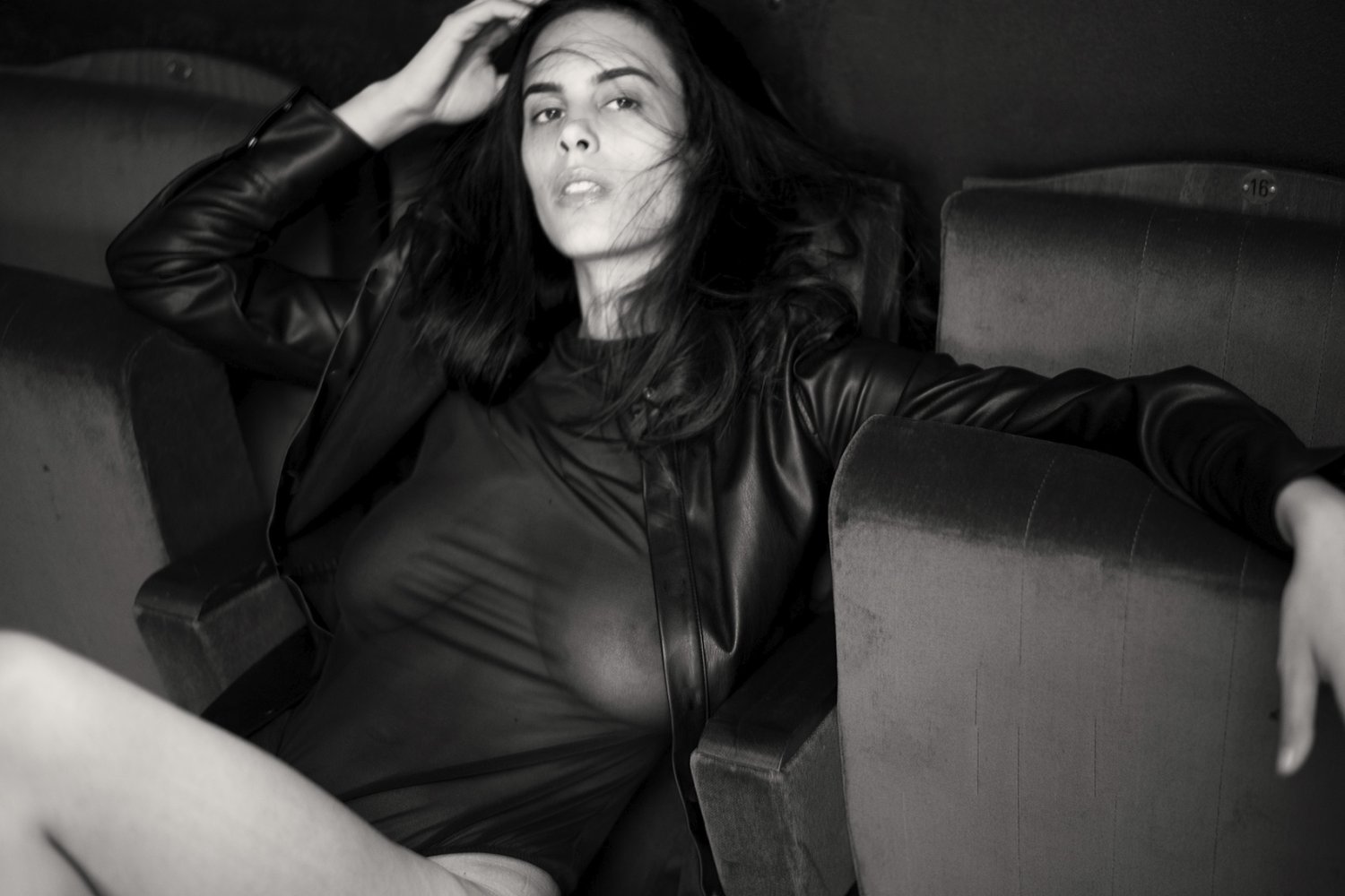 hd_sasha_studio_3_nb7b647872f341c84d.jpg