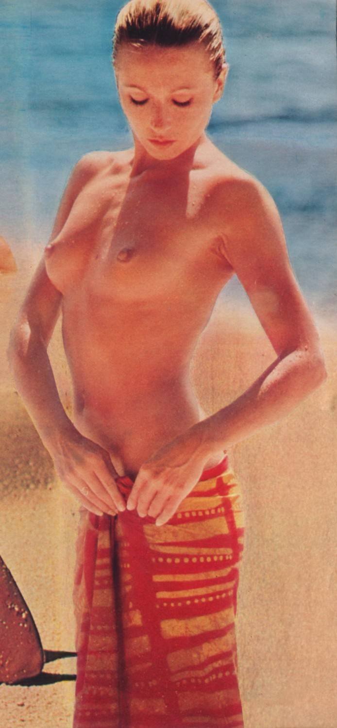 Marlène Jobert Topless 8.jpg
