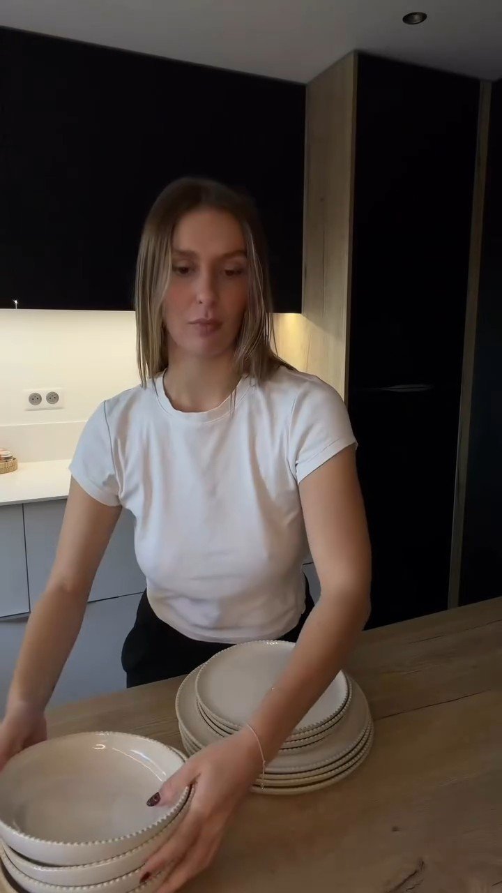 Gâter ma famille avec de petites attentions Set vaisselle 12 pièces en grès carrefour home à 2...jpg