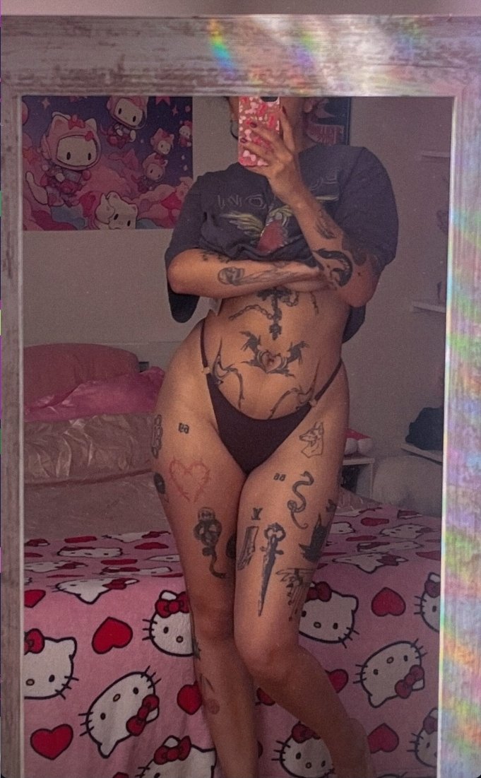 Screenshot_20251123_101352_One UI Home.jpg