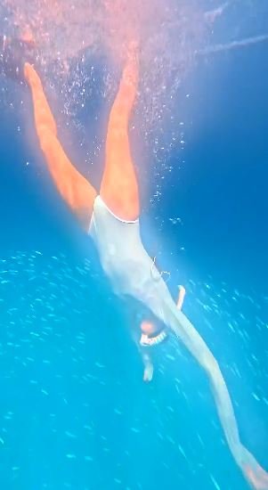 Cyrielle Hariel Sexy 43.jpg