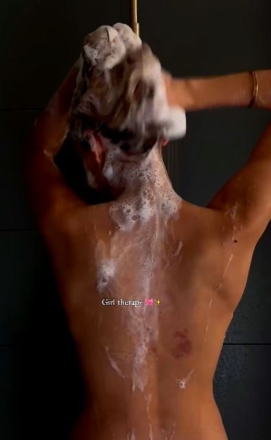 Amandine Petit Sexy 20.jpg