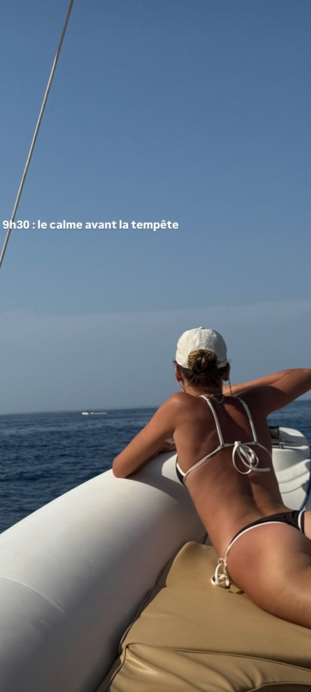 Amandine Petit Sexy 35.jpg