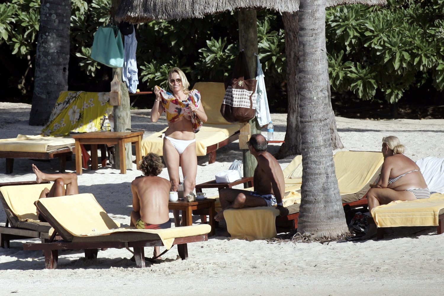 Estelle Lefebure Topless 24.jpg