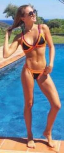 Fiona Deshayes Sexy 22.JPG