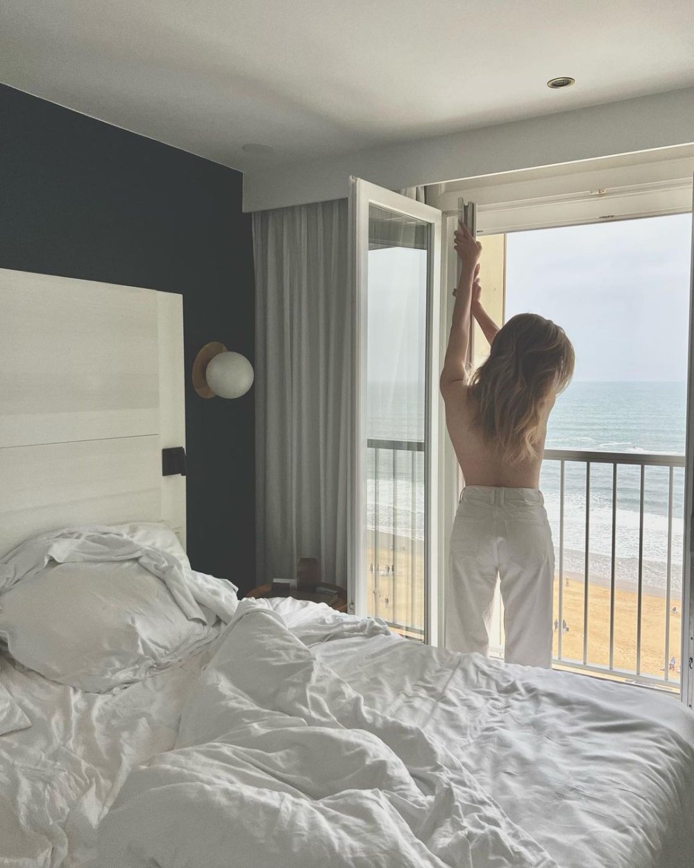 Fiona Deshayes Sexy 27.jpg