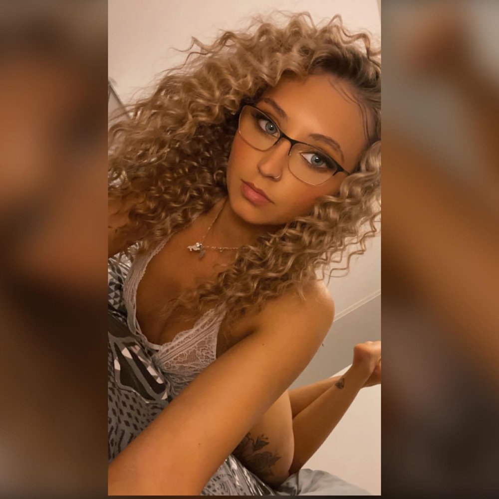 jenny215 215.jenny.jpg