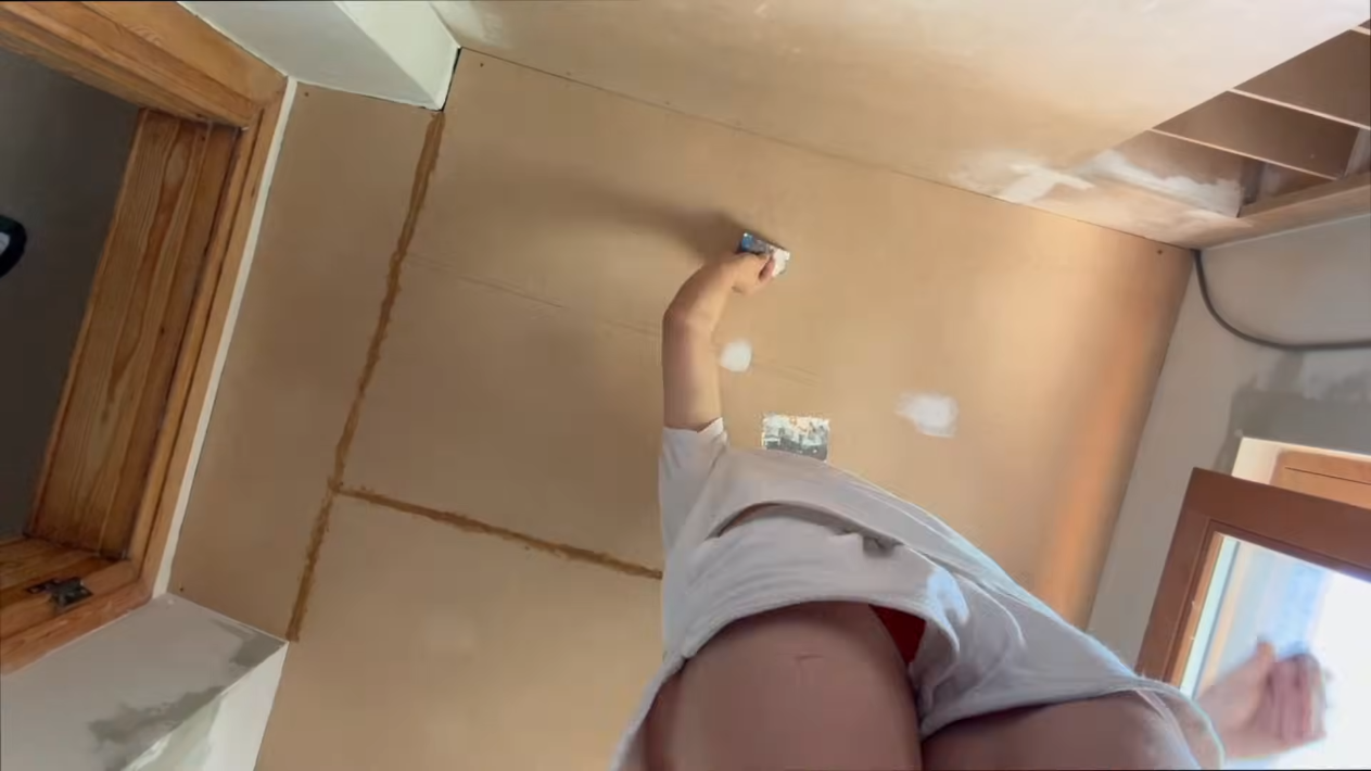 Aline Dessine - 2 ans de travaux toute seule je te montre le résultat! [2ESikh7ddDI - 1263x710...png