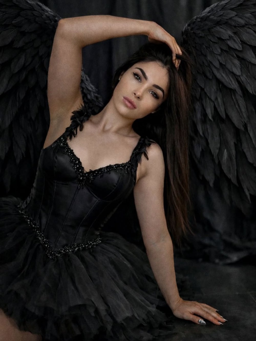 Shoot 😇 ou 😈 - Ma mère se cache dans toutes mes photos Commente « 🤍 » si tu l’as trouvée suiv ...jpg