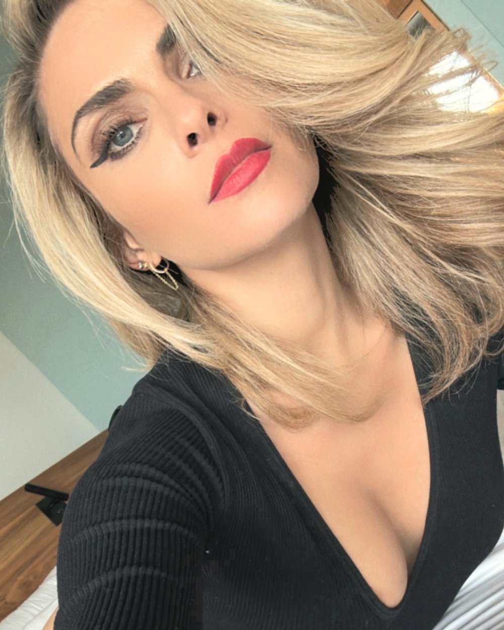 claramofficiel_20230403_p_3072643379083047853_1_3072643374284713164.jpg