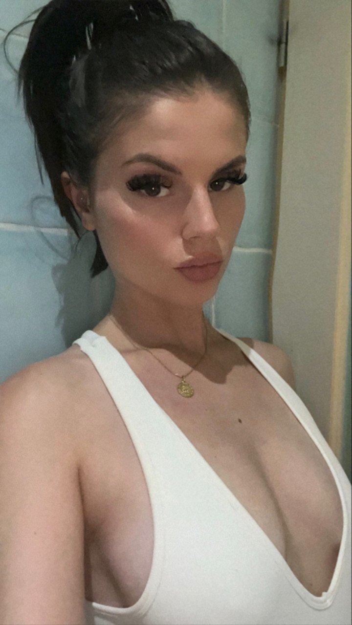 [BraveDown.Com] [Zouzou 💋🐍 Z_zouzouuu  Story Snapch] [1741892136] .jpg