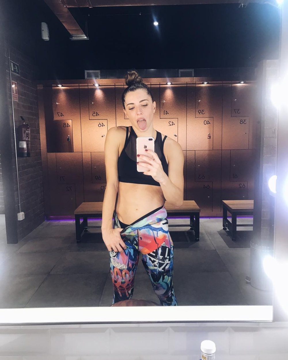 erikasanzmoreno_20171006_p_1619703446717754977_1_1619703446717754977.jpg