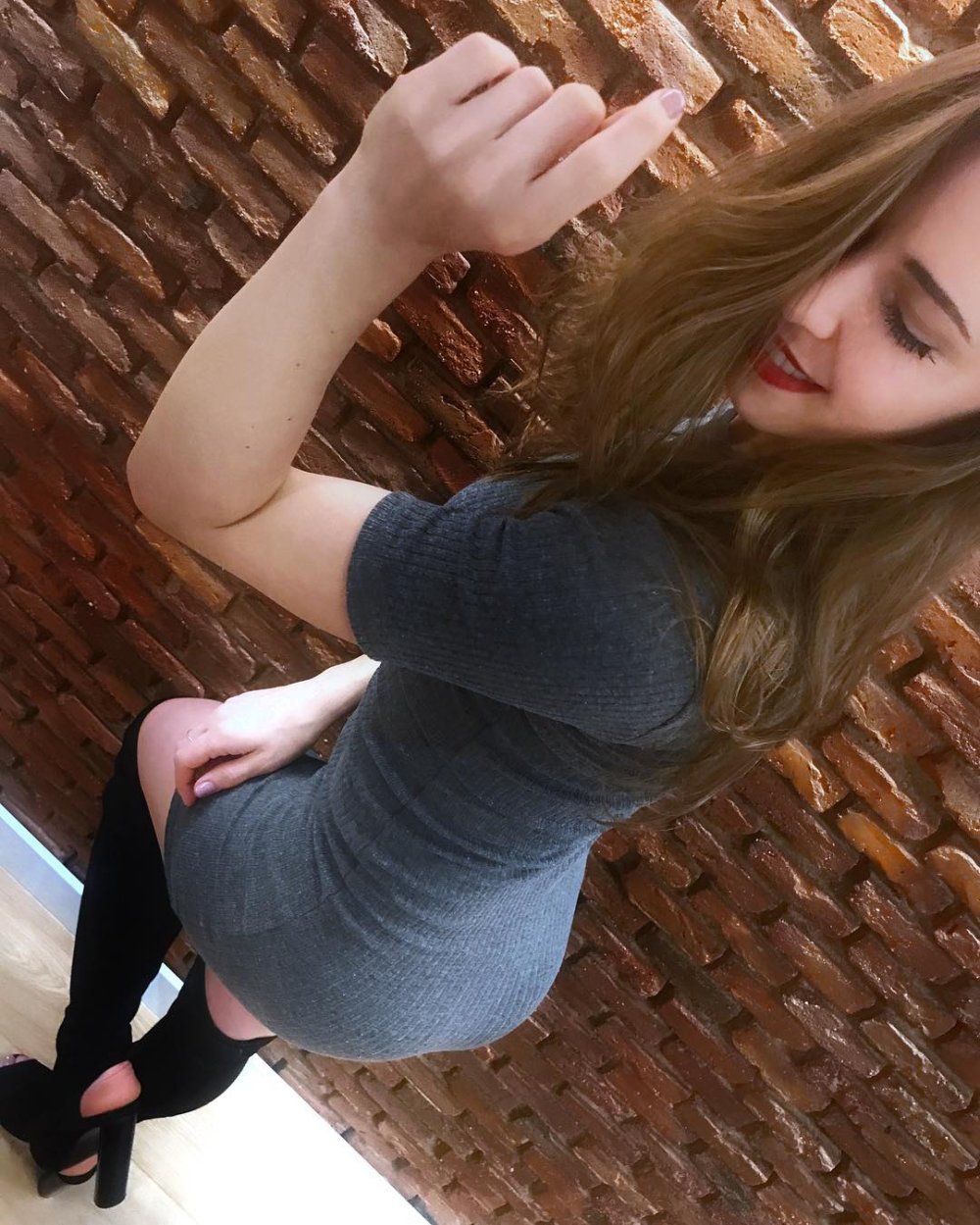 erikasanzmoreno_20180326_p_1743471370237702549_1_1743471370237702549.jpg