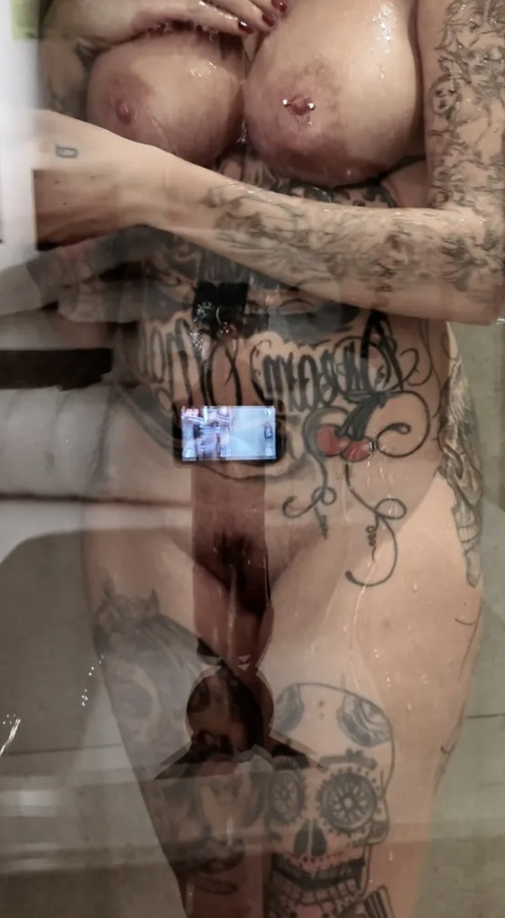 tatjana douche 21022026.jpg