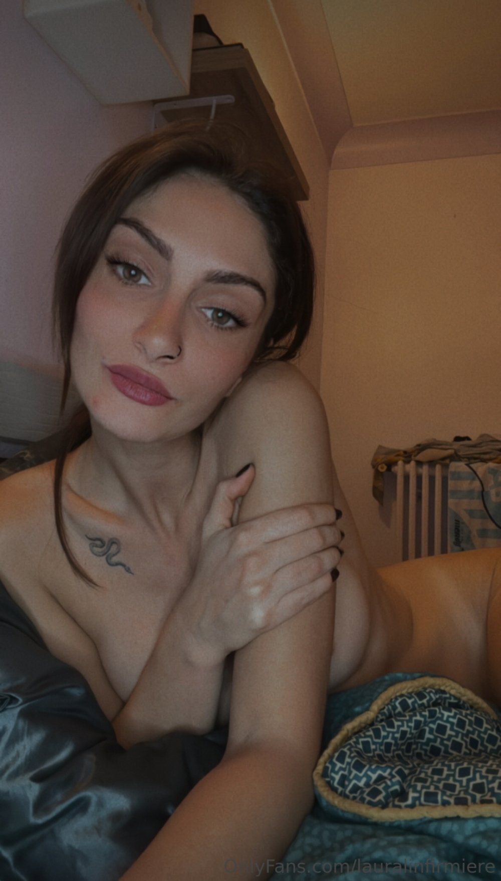 Screenshot_20250116_210039_Samsung Internet.jpg