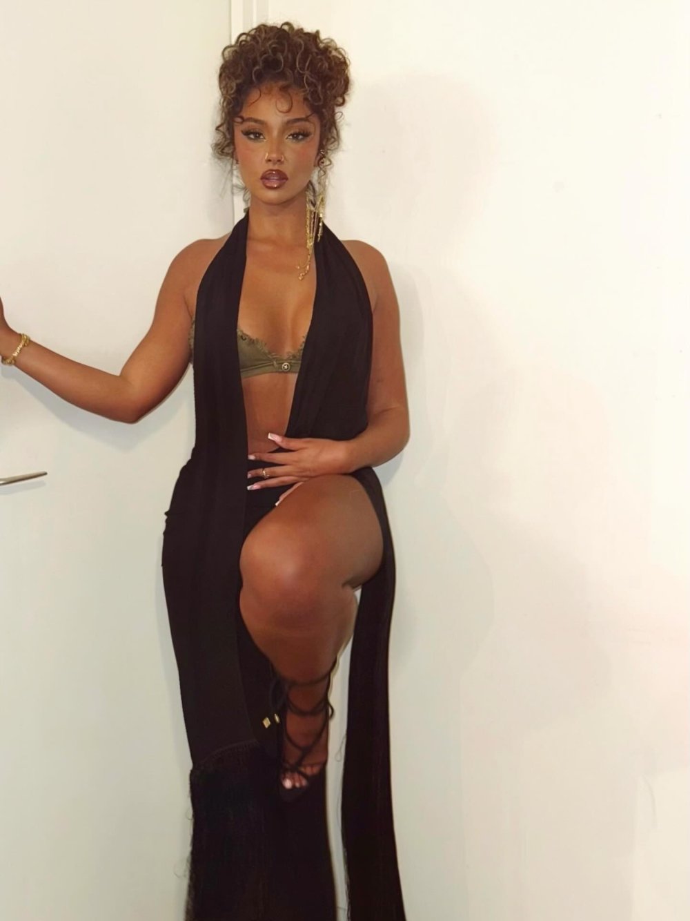 @wejdene.bk - R⤓Download.jpeg