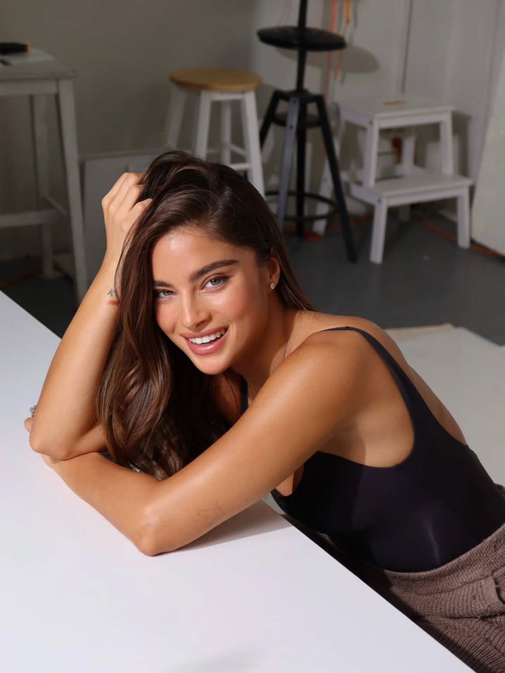 Nothing else can save me, SOS🤓 @iconix.smart.ritual.heic.jpg