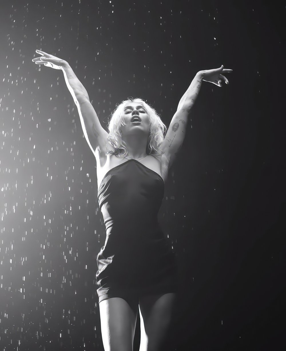 mileycyrus-river015.jpg