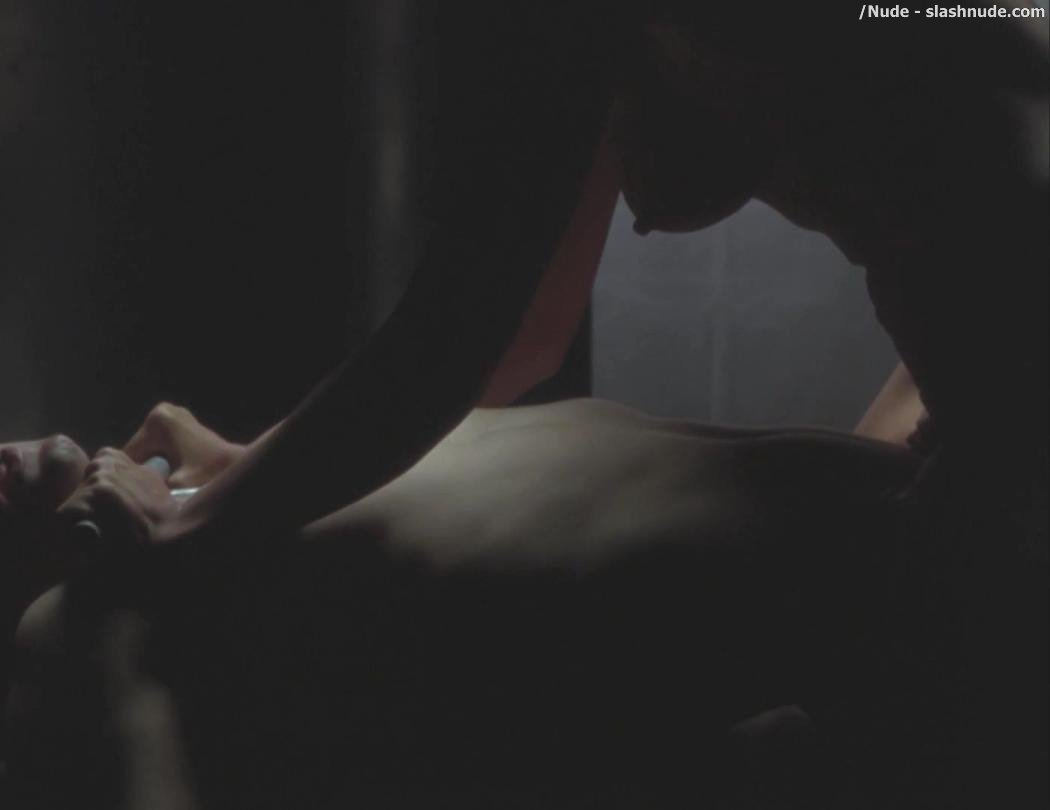 elena-de-burdo-nude-in-crash-dive-sex-scene-1334-24.jpeg