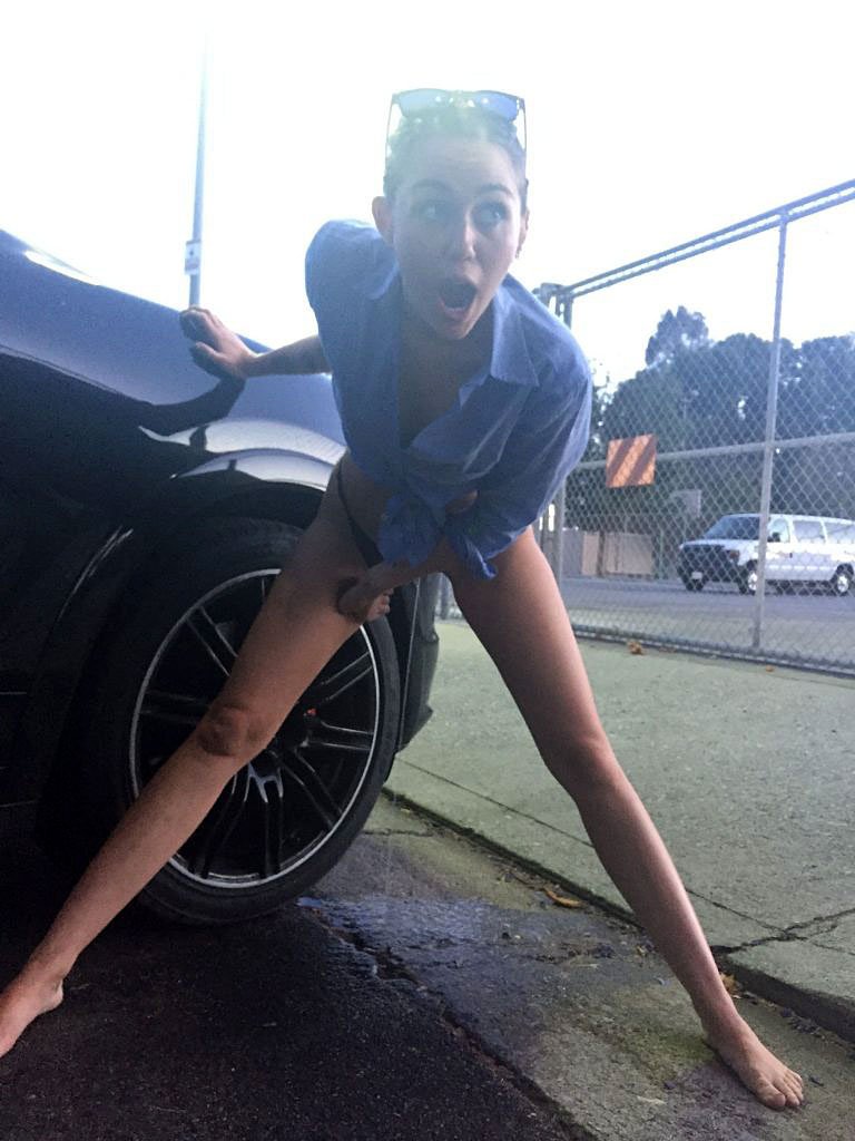 02-Miley-Cyrus-Leaked.jpg