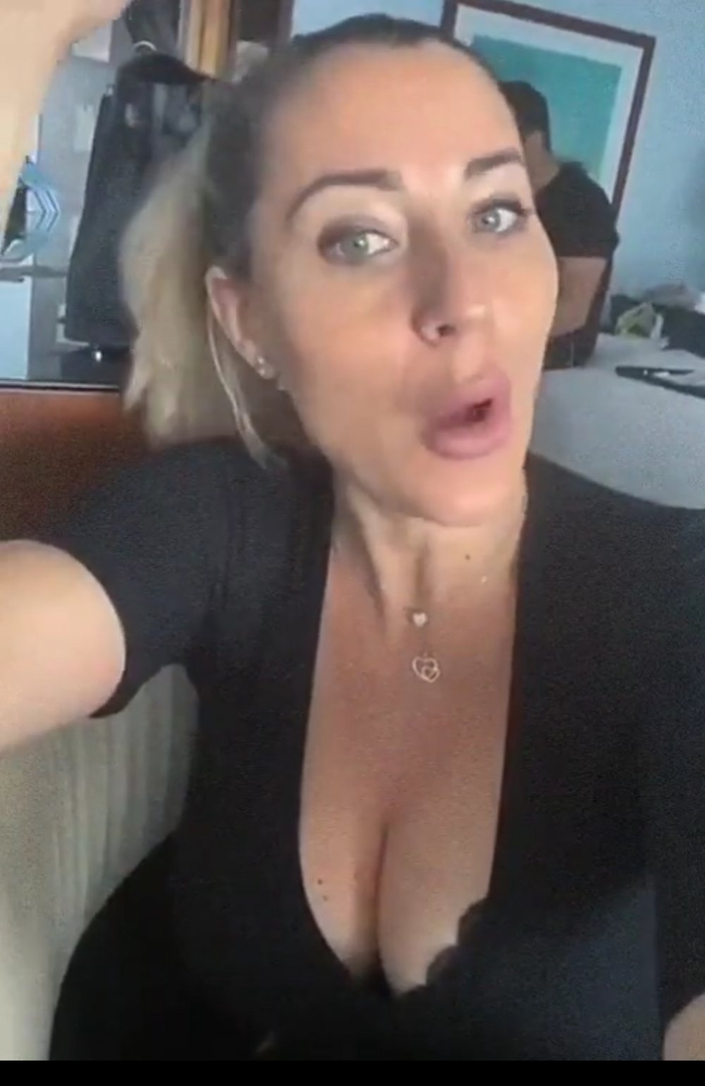 Screenshot_2021-07-25-16-35-54-04_40deb401b9ffe8e1df2f1cc5ba480b12.jpg