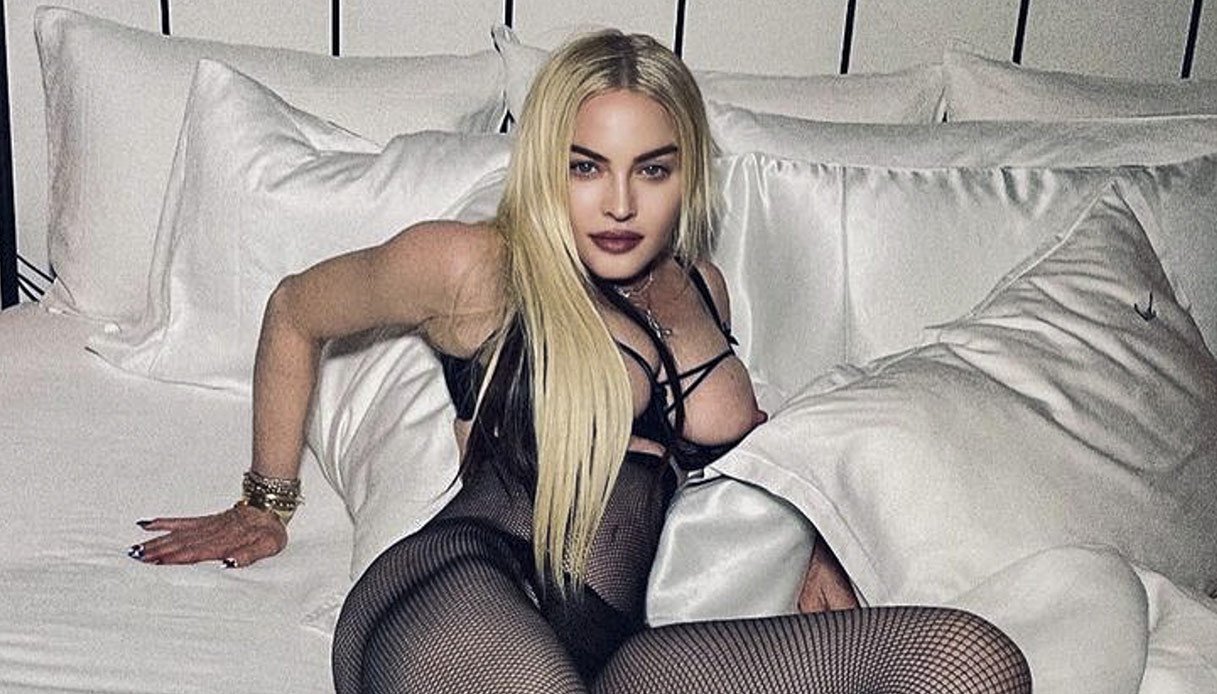 MADONNA-SENO.jpeg