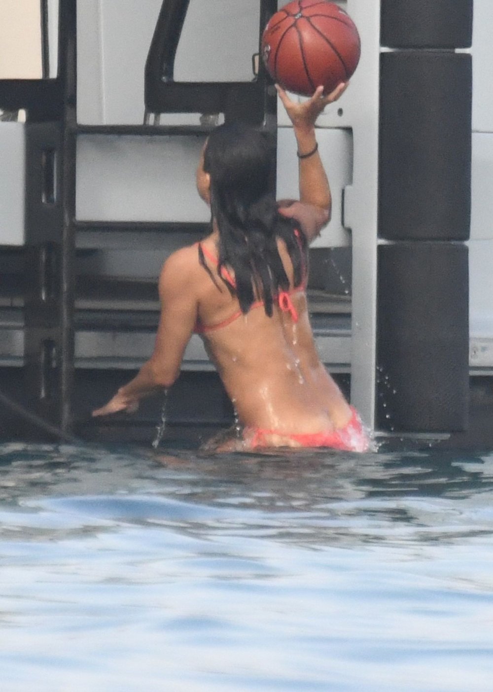 Michelle_Rodriguez_bikini_titslip___asscrack_on_the_boat_29.jpg