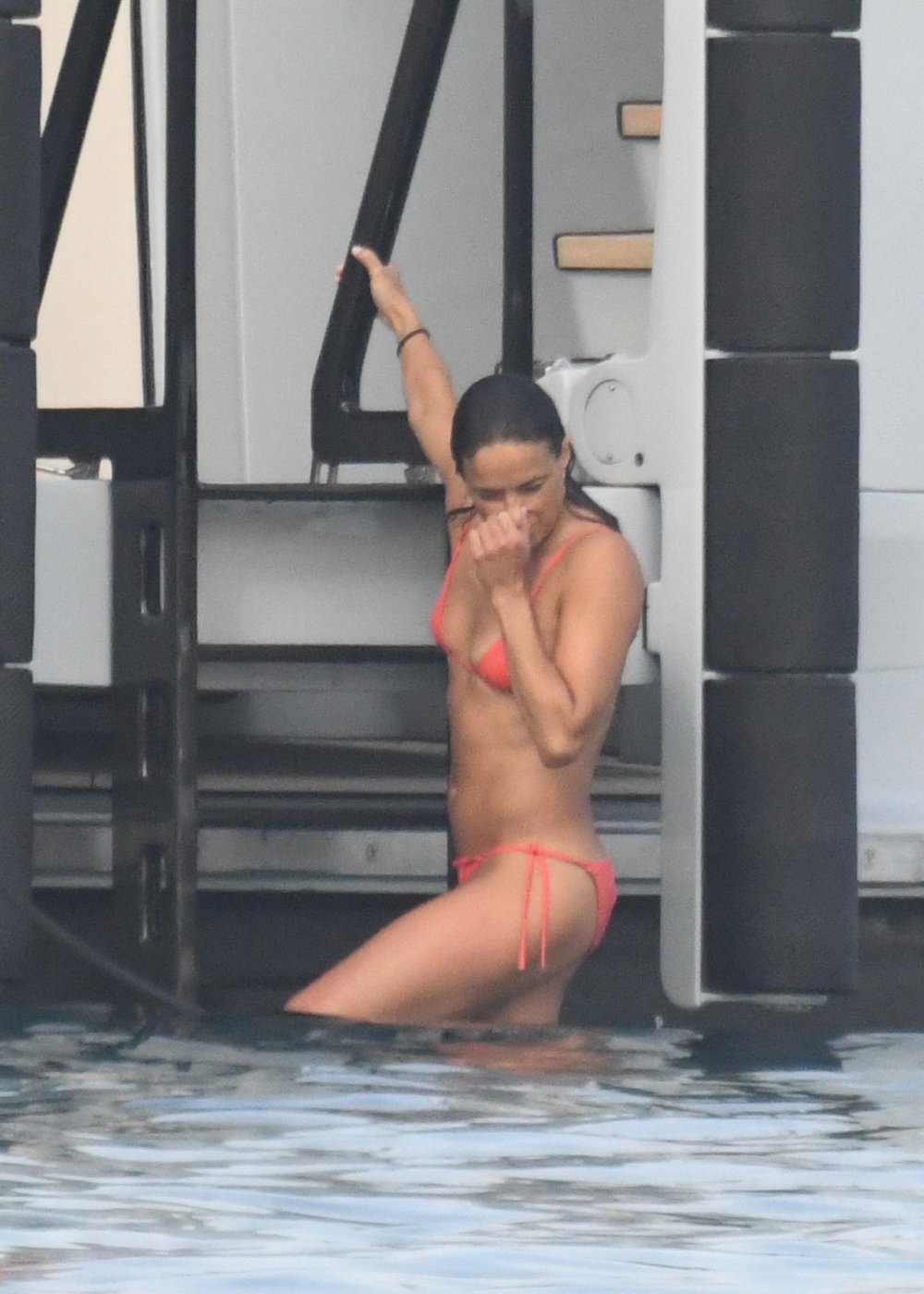 Michelle_Rodriguez_bikini_titslip___asscrack_on_the_boat_36.jpg