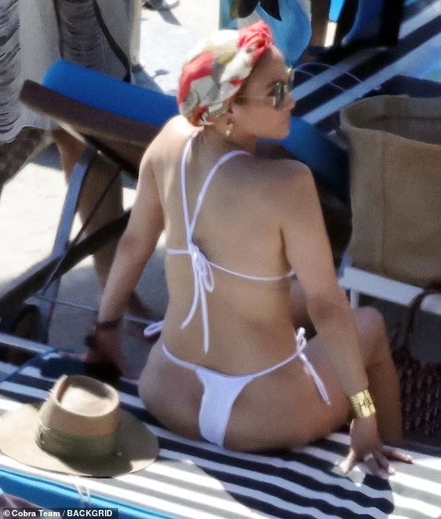JLo_-_2023.08.10_-_008.jpg