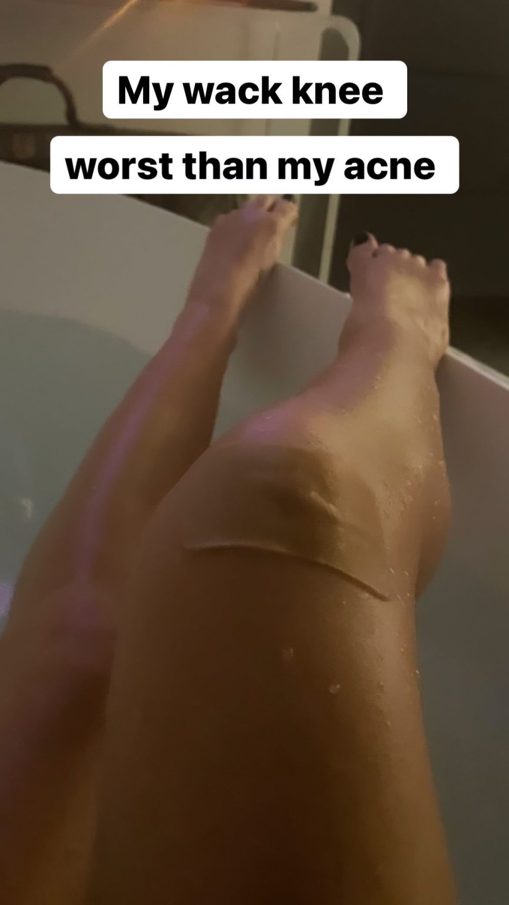 Miley-Cyrus-Feet-5645168.jpg