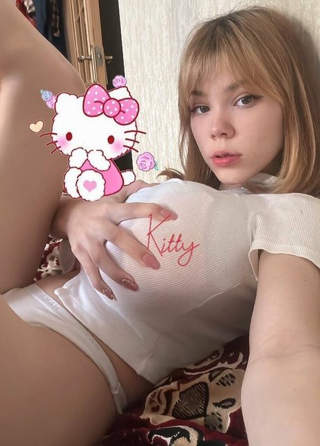 kitty-keettt-66-460px.jpg