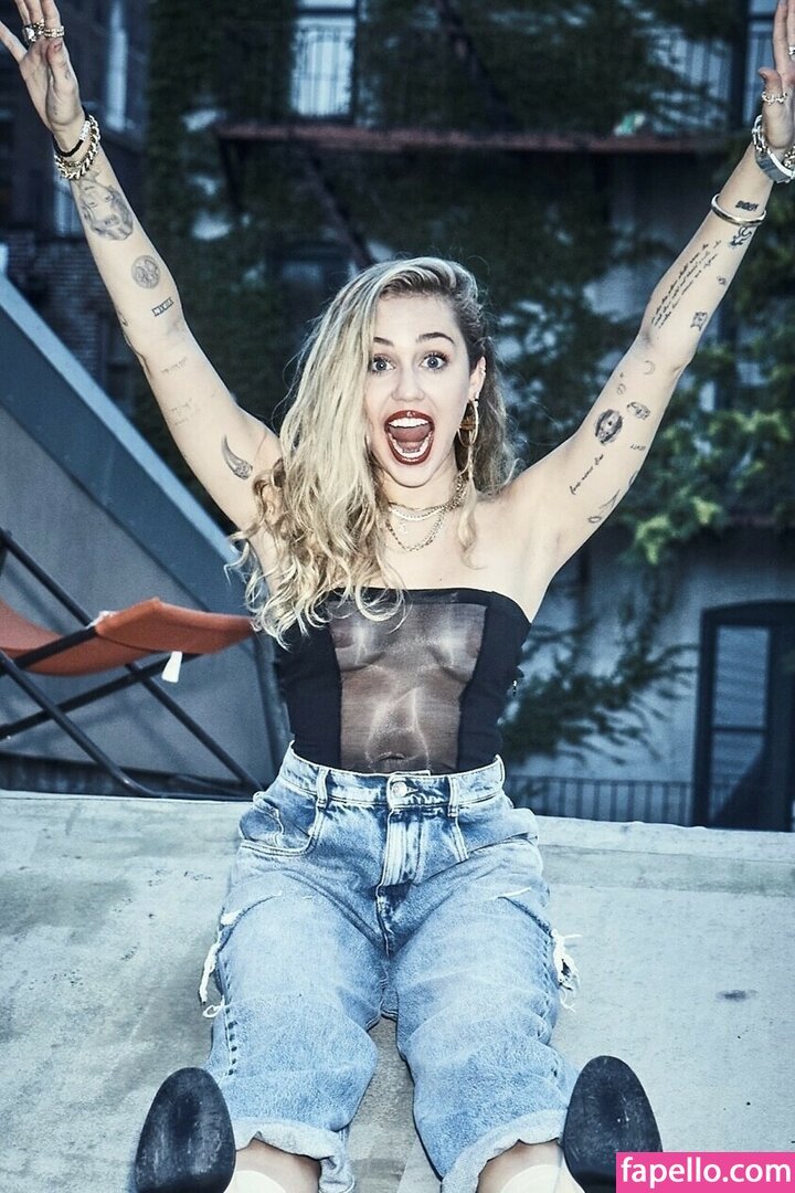 miley-cyrus_2525.jpg