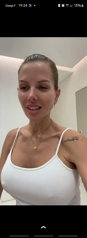 Screenshot_20221129-192452_Snapchat.jpg