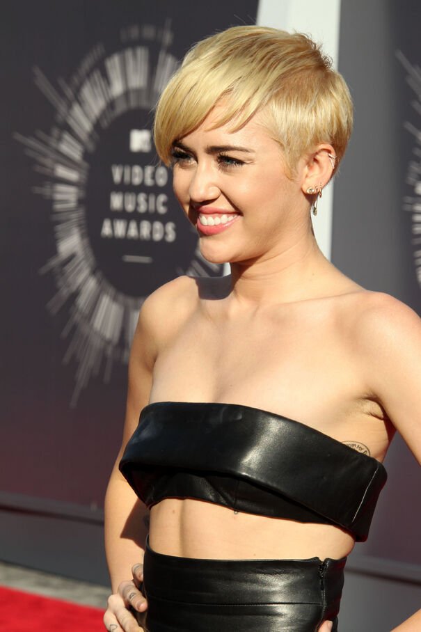 miley-cyrus-79.jpeg