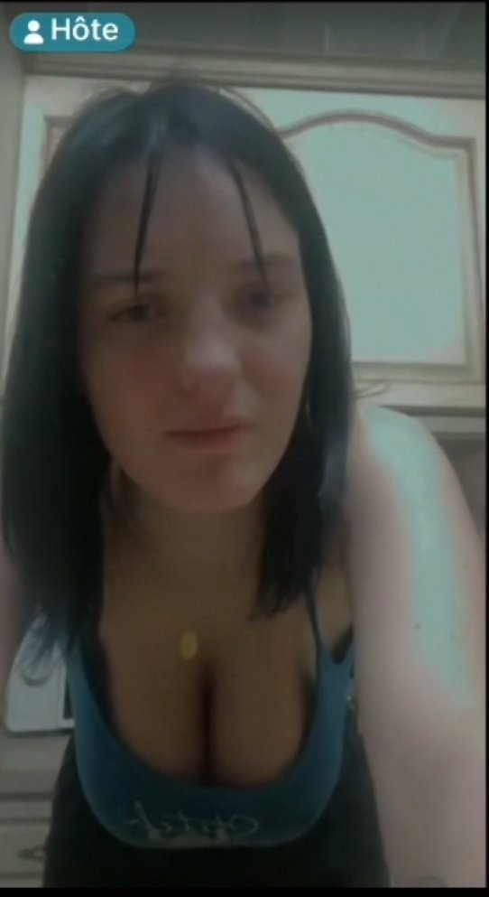 Screenshot_20240423_220008_com.mxtech.videoplayer.ad_edit_10686317613473.jpg