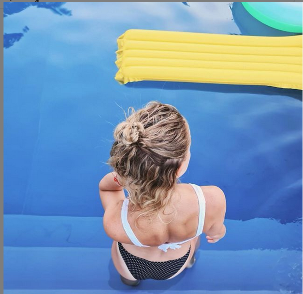 Claire Bikini 16.PNG