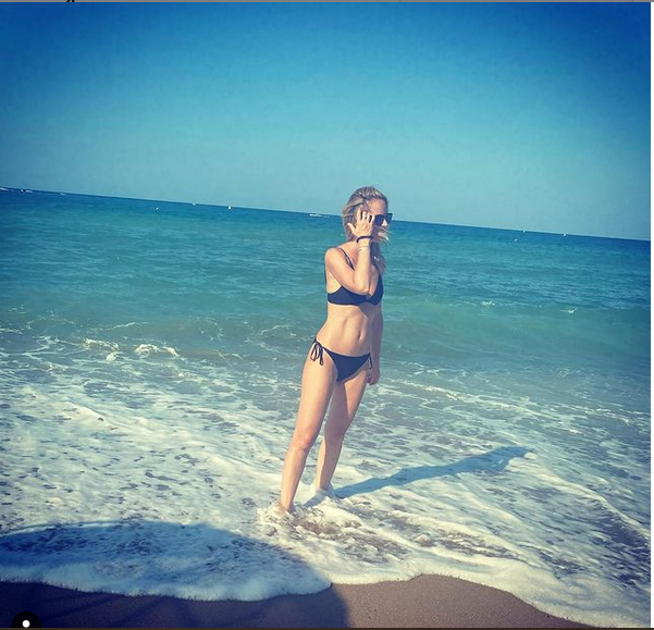 Claire Bikini 22.PNG