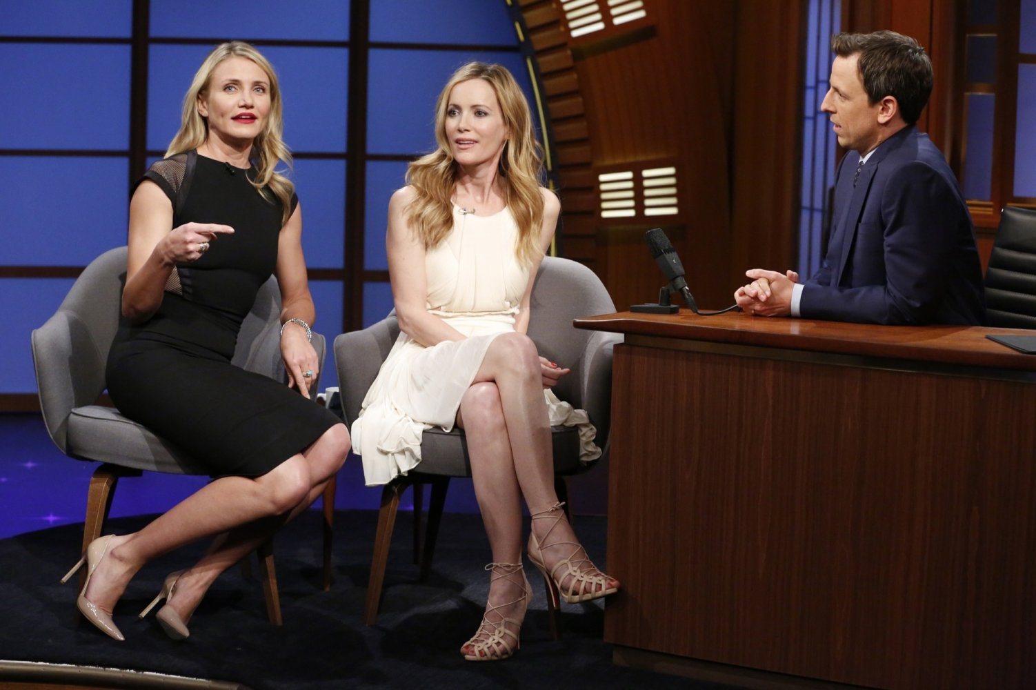 Leslie-Mann-Feet-1526722.jpg