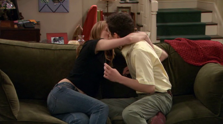 vlcsnap-2010-03-31-19h07m41s242.png