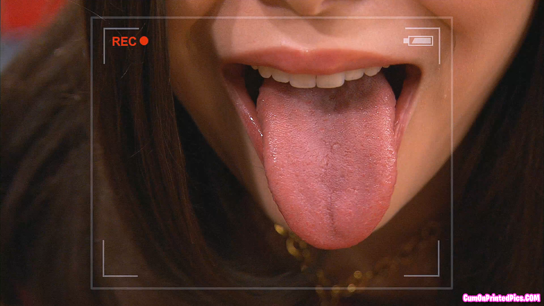 icarly tongue.m2t_snapshot_00.05.389.png