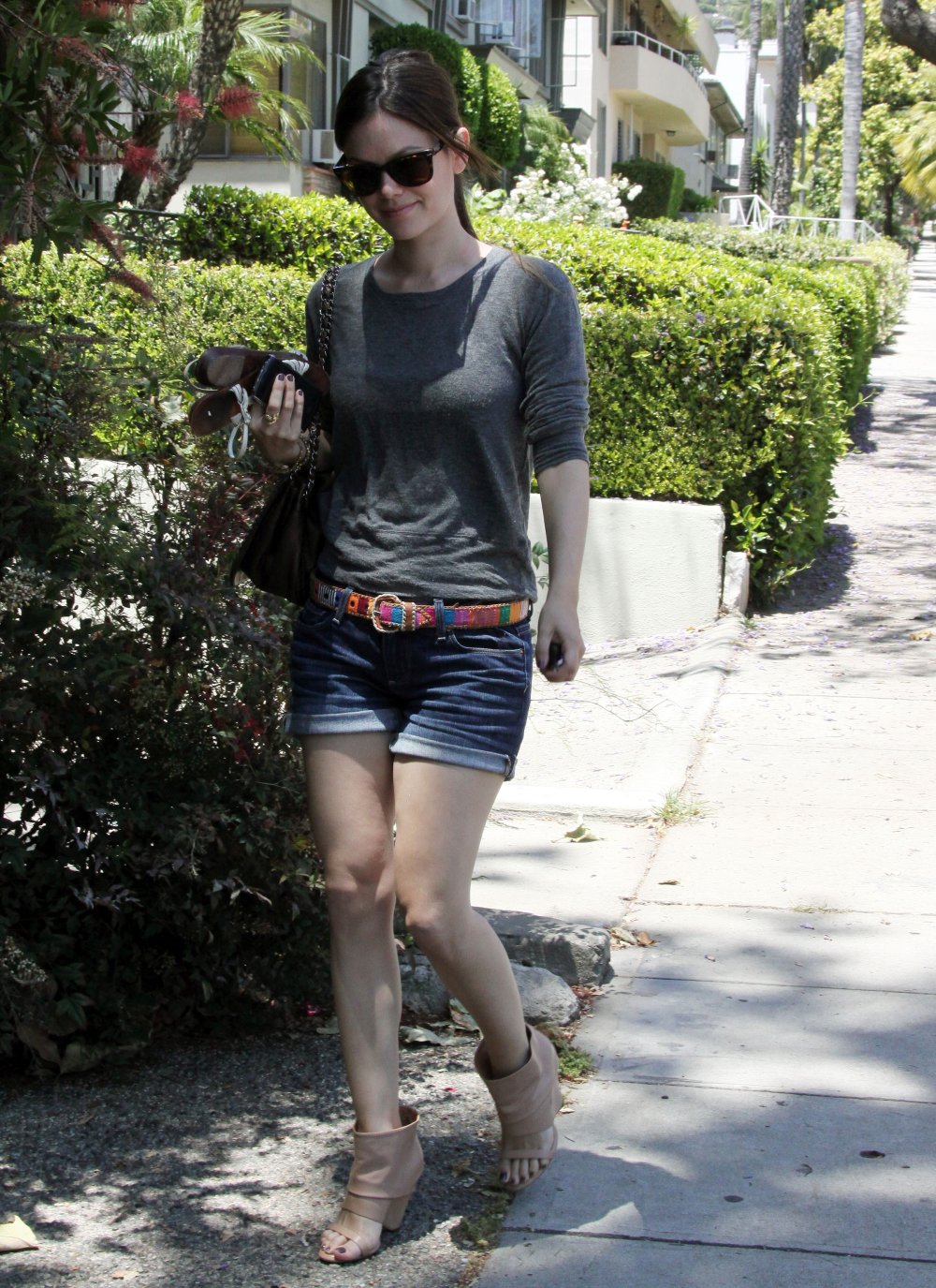 Rachel-Bilson-Feet-152639.jpg