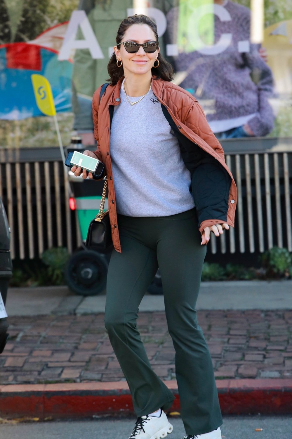 Katharine_Mcphee_Out_in_Los_Angeles_01-12-2024__7_.jpg