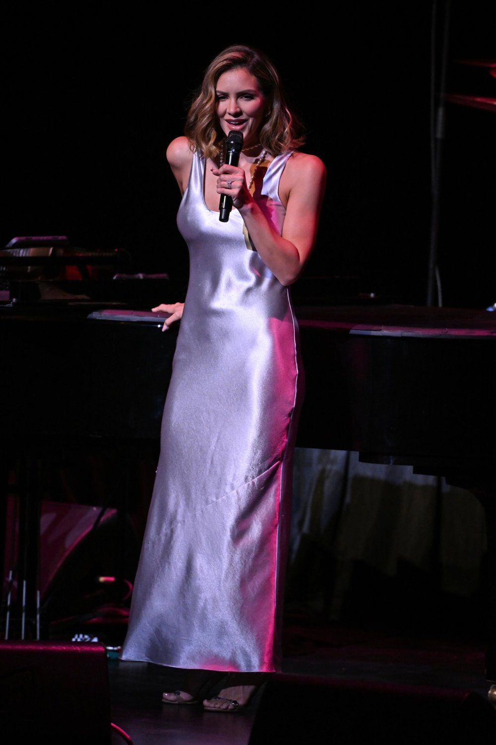 Katharine_McPhee_Performs_during_An_Intimate_Evening_Tour_in_Fort_Lauderdale_02-15-2024__34_.jpg