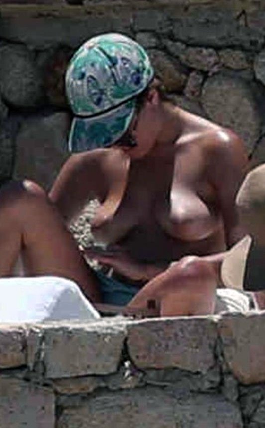 Rumer-Willis-nude-topless-leaked-porn-ass-tits-pussy-new-hot-AddictedToCelebrities-1.jpg