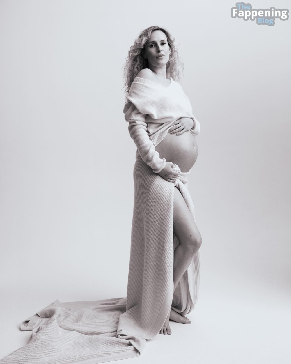 Rumer-Willis-Pregnant-The-Fappening-Blog-2.jpg