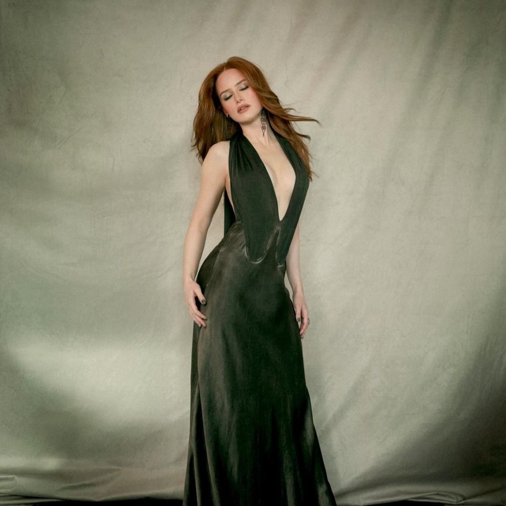Madelaine_Petsch_-_John_Armour_Photoshoot_April_2024__3_.jpg