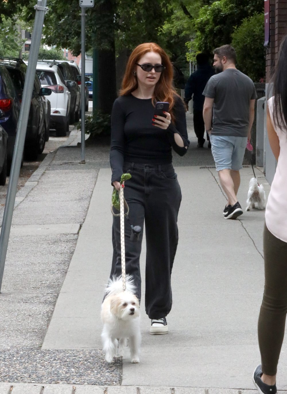 Madelaine_Petsch_walk_in_Vancouver_06-18-2023__3_.jpg
