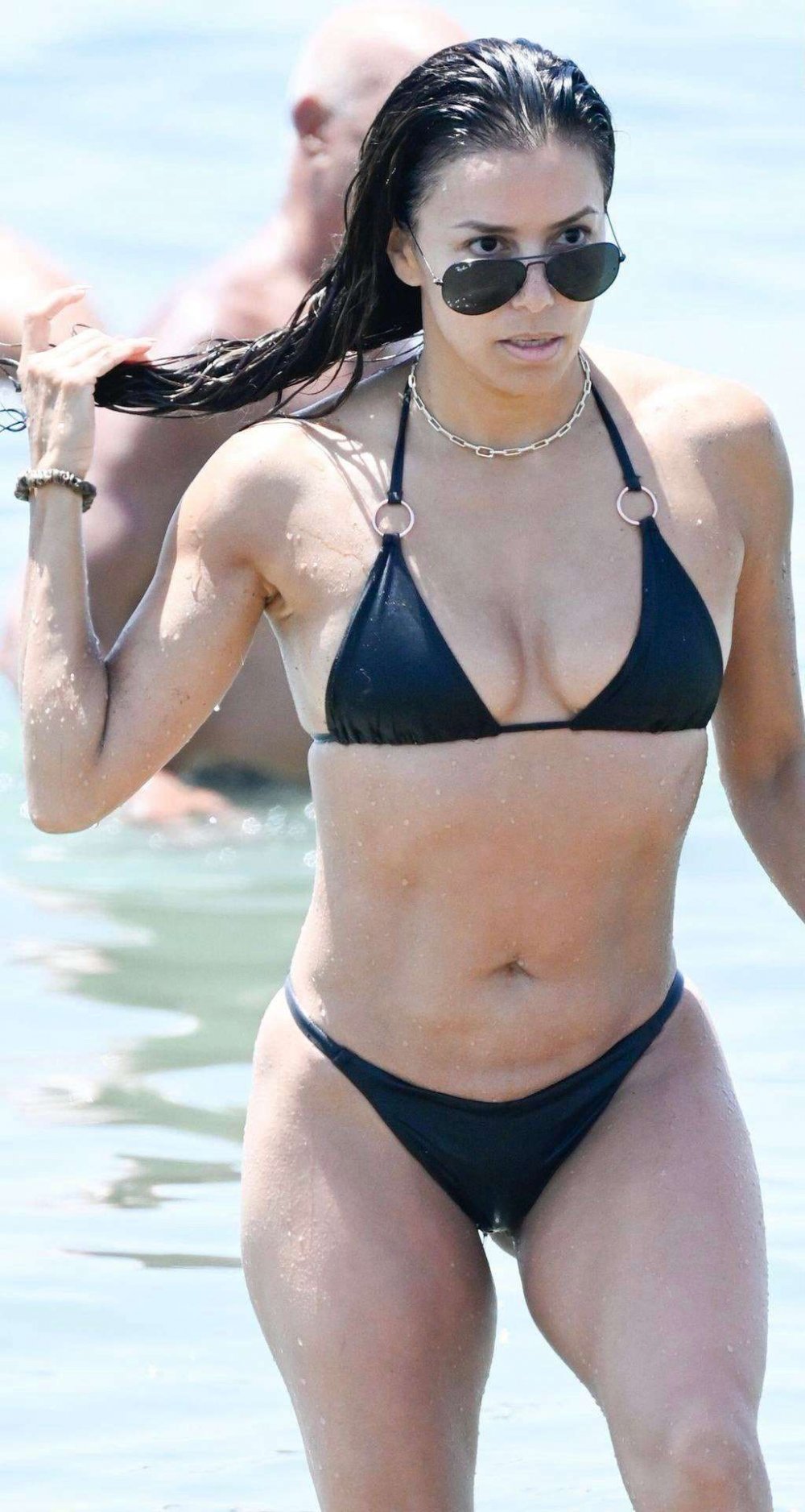 Eva_Longoria_Booty_in_Thong_Bikini_921.jpg