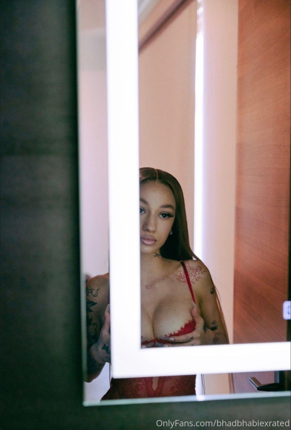 bhad_bhabie_x_rated_nude_lingerie_set_leaked-STKAPZ.jpg